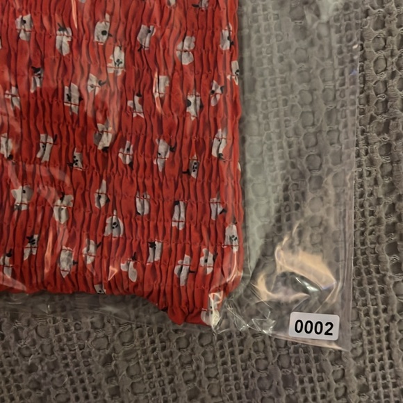 Red Poppi floral peplum top - Picture 7 of 7